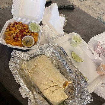 Palma’s Tropical Escape - Build your own burrito and paella rice - Bars Near Me - Columbus, Ohio Palma’s Tropical Escape - Build your own burrito and paella rice - Bars Near Me - Columbus, Ohio