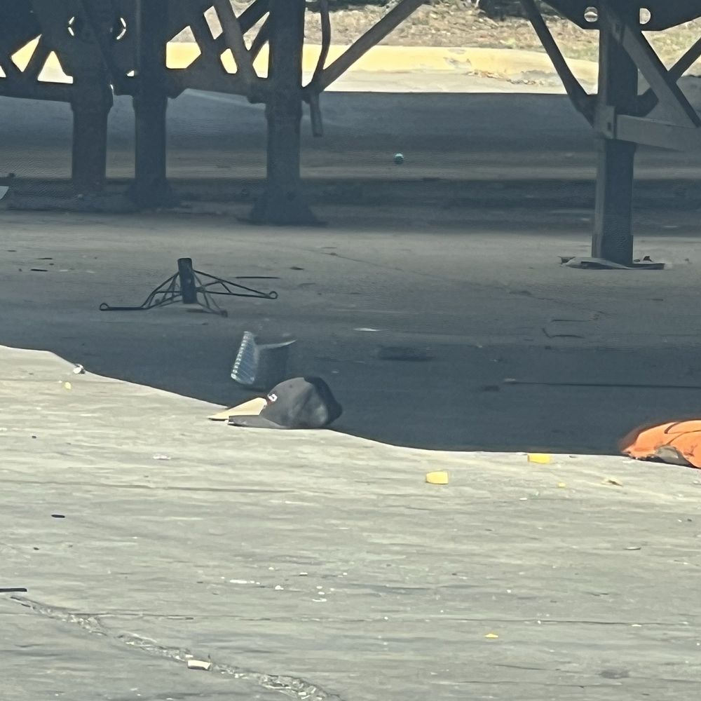 Outside of donations drop off area, very dirty! Outside of donations drop off area, very dirty!