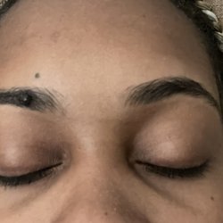 Super Brows - Just two uneven sista-brows