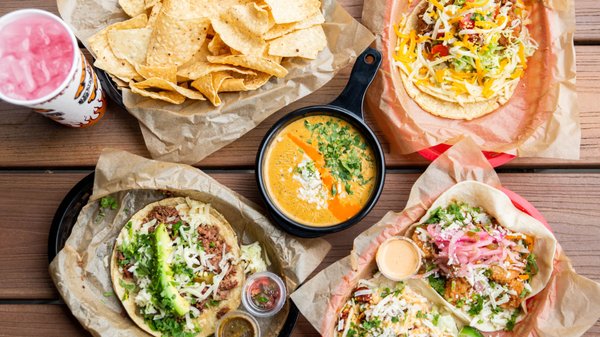 Torchy's Tacos by null