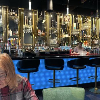 Pancake - Long Beach - Elegant bar back - Breakfast & Brunch Near Me - Long Beach, California