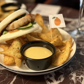 Chase Sapphire Lounge - David Chang's signature dish: pork belly bun and nori frites: very good - Airport Lounges Near Me - Las Vegas, Nevada