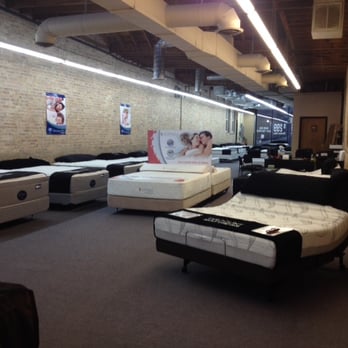 Discount Mattress - Inside the brand new Lincoln Park Discount Mattress store. Located on Clybourn Ave, across the street from LA Fitness. - Mattresses Near Me - Chicago, Illinois