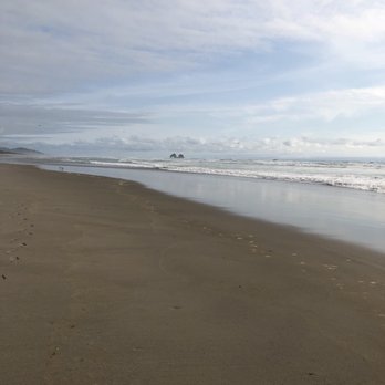 Whale watcher inn - Hostels Near Me - Rockaway Beach, Oregon Whale watcher inn - Hostels Near Me - Rockaway Beach, Oregon