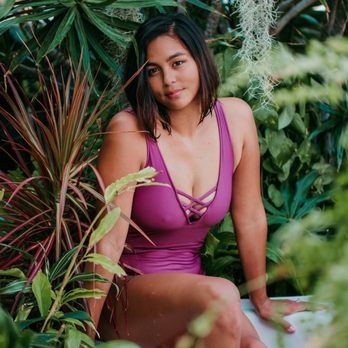 Boudoir Hawaii - Tub - Event Photography Near Me