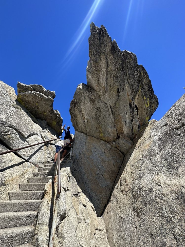Moro Rock Logo