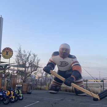 Brewery X - Outside on Ducks watch party nights - Breweries Near Me - Anaheim, California