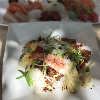 Sushi Yoshi - Sushi Bars Near Me - Vienna, Virginia