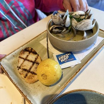 Bluewater Grill - Steamed clams 9.4/10 - Seafood Near Me - Carlsbad, California