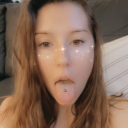 Botched Tongue piercing Botched Tongue piercing