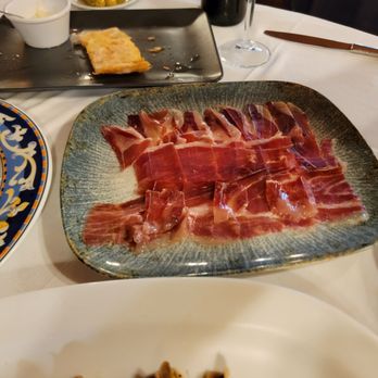 Racó de la Vila - iberian ham - Spanish Near Me - Barcelona, B