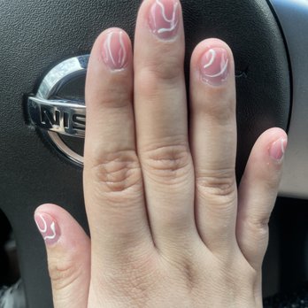 Julie's Nails - Gel no ship based on reference photo - Nail Salons Near Me - Warrenville, Illinois