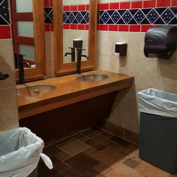 Spring Creek Barbeque - A look inside the men's restroom - Barbeque Near Me - Irving, Texas Spring Creek Barbeque - A look inside the men's restroom - Barbeque Near Me - Irving, Texas