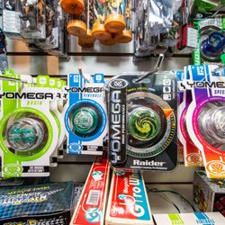 Grow-Cery - Yoyo's, pick up sticks, marbles, jacks and kendamas from the timeless to the new