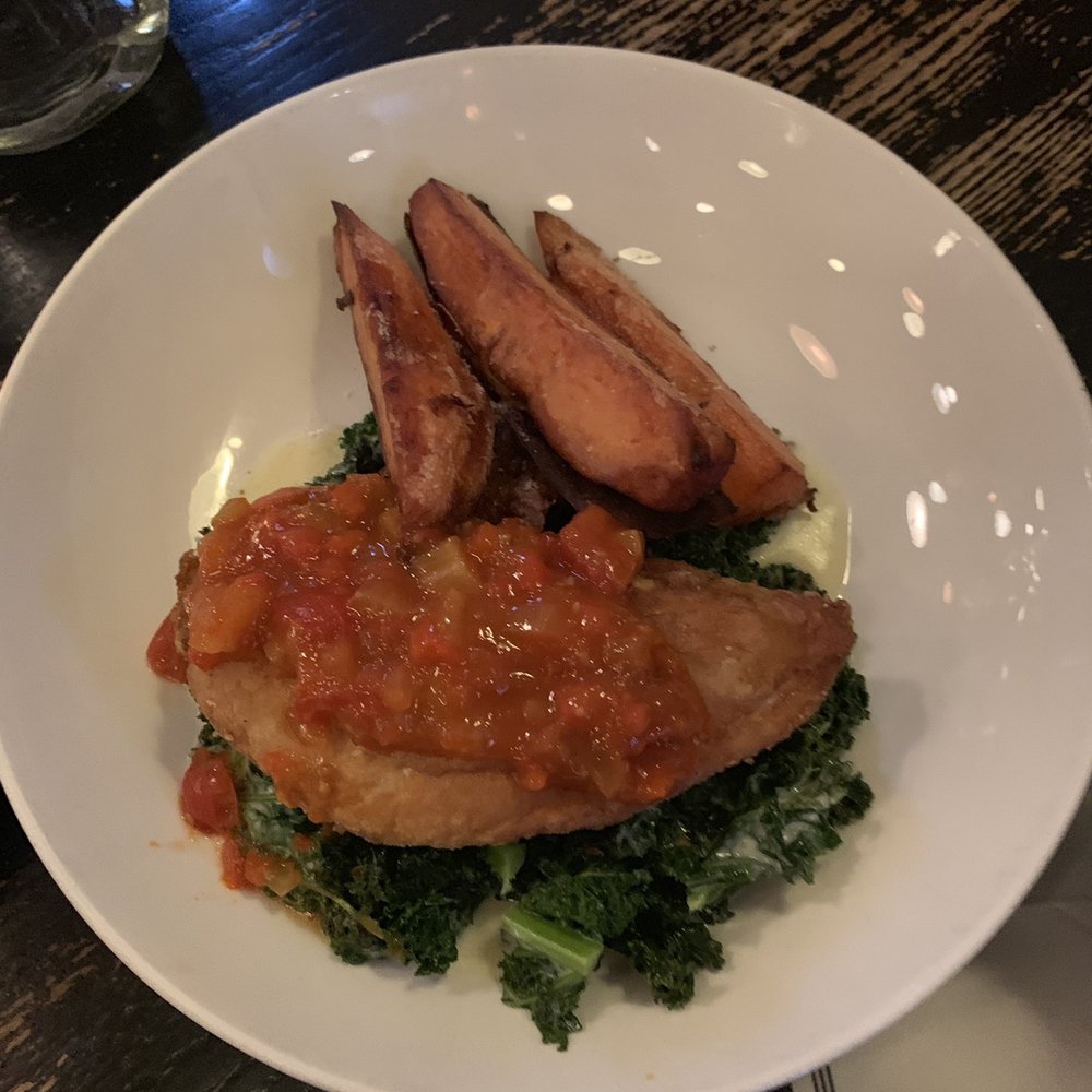 Merchants Pub & Plate - Kansas Crispy Chicken with sweet potato fries - New American Near Me - Lawrence, Kansas