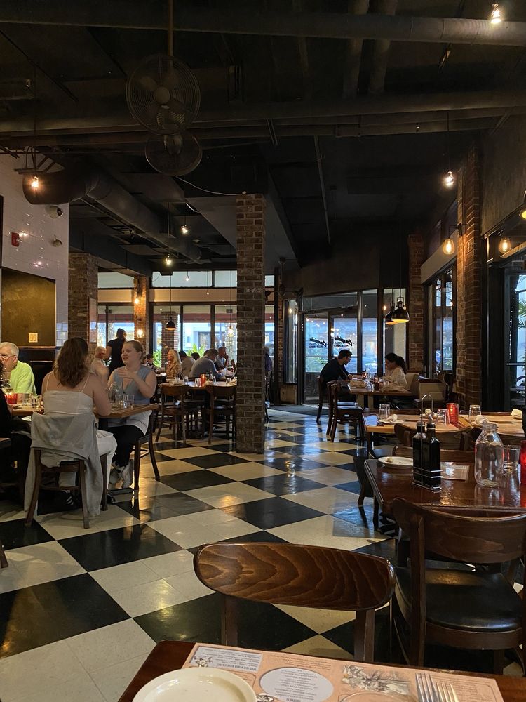 Caragiulos Italian American Restaurant