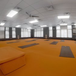 Bronx Yoga Lab - Yoga space from the front of the room