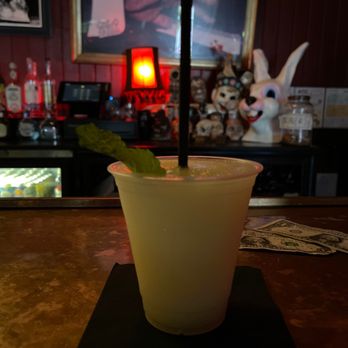 The R Bar - Pineapple mojito at the bar - Bars Near Me - New Orleans, Louisiana The R Bar - Pineapple mojito at the bar - Bars Near Me - New Orleans, Louisiana