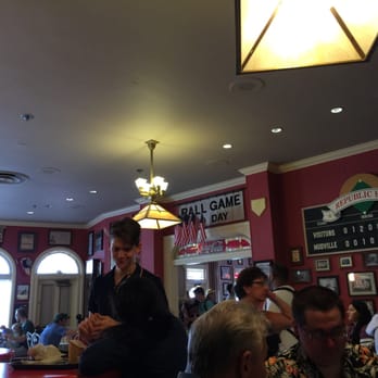 Casey's Corner - Sitting area - Hot Dogs Near Me - Orlando, Florida