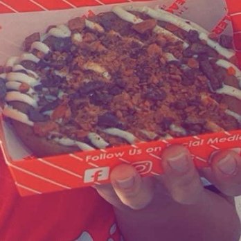 Peach Cobbler Factory - Delicious butter finger vanilla GIANT cookie - Desserts Near Me - Southaven, Mississippi Peach Cobbler Factory - Delicious butter finger vanilla GIANT cookie - Desserts Near Me - Southaven, Mississippi
