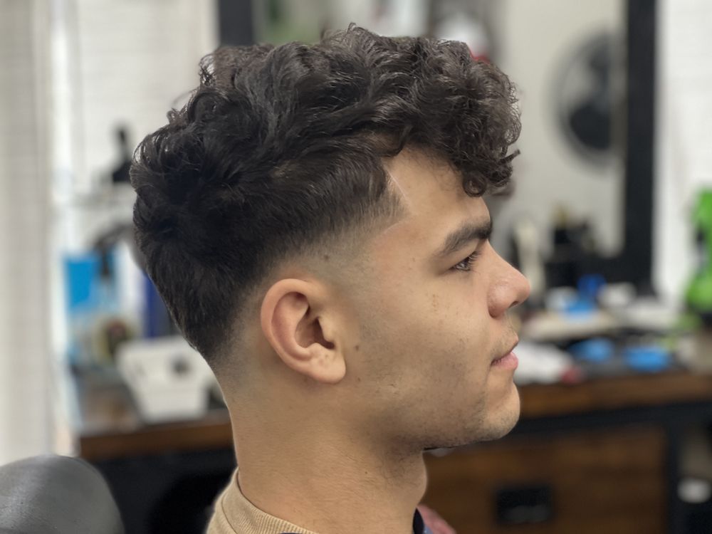 Joel the Barber Logo