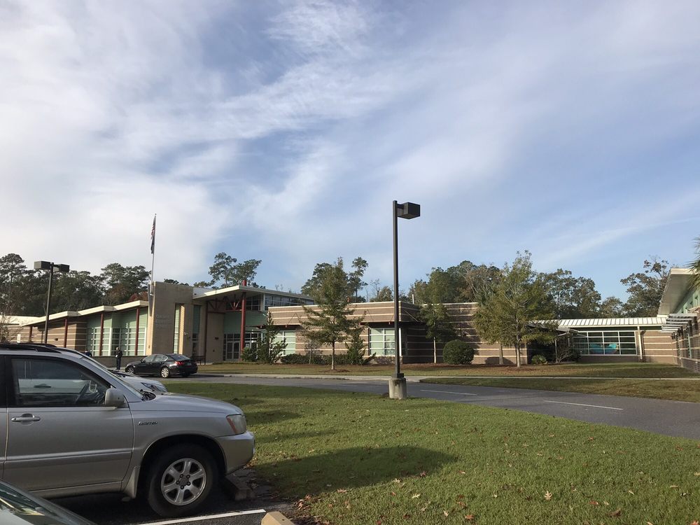 OAKLAND ELEMENTARY SCHOOL Updated October 2024 505 Arlington Dr