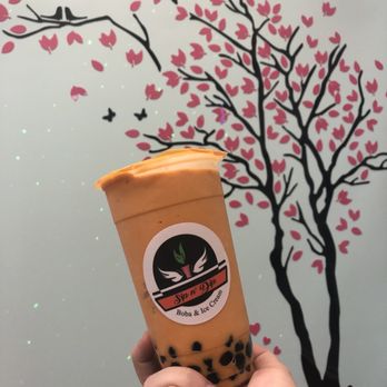 Sip N Dip - Thai tea smoothie with boba - Bubble Tea Near Me - Los Angeles, California