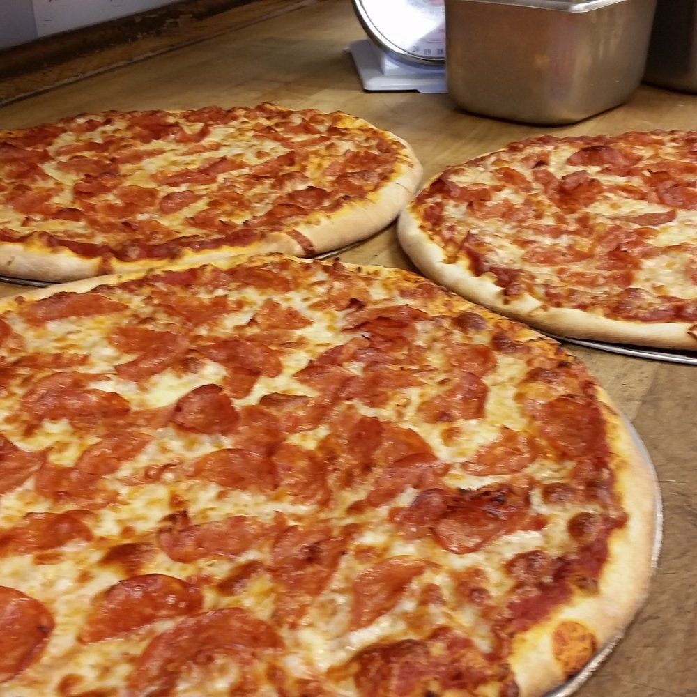 Andy's Legendary Pizza - mmmmmmmm..... - Pizza Near Me - Strathroy, Ontario