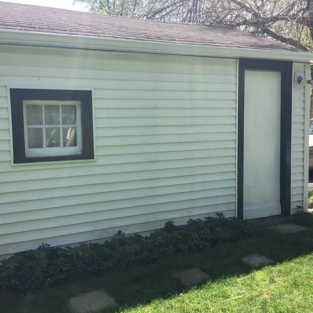 Great Lakes Gutter - Garage - Gutter Services Near Me - Livonia, Michigan Great Lakes Gutter - Garage - Gutter Services Near Me - Livonia, Michigan