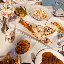 Mar Del Caribe - Variedad de mariscos. The best seafood in town!!