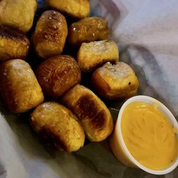 The Hideaway Tavern - Pretzel Bites with Cheddar Ale Cheese