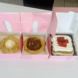 cornbread, apple pie, strawberry shortcake cornbread, apple pie, strawberry shortcake