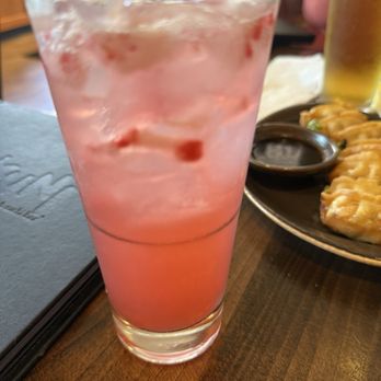 Mikuni - Raspberry lemonade - Japanese Near Me - Davis, California