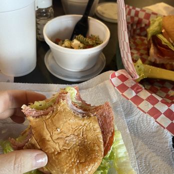 Poor Richard's Sandwich Shop - Italian Sub - Sandwiches Near Me - Manteo, North Carolina
