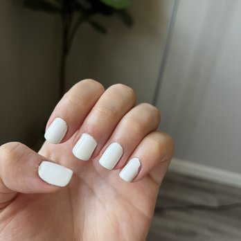 Bijou Nails & Spa - Eyelash Service Near Me - Glendale, California
