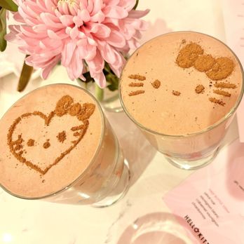 Hello Kitty Cafe - Hello Kitty chocolate mousse - Cafes Near Me - Irvine, California