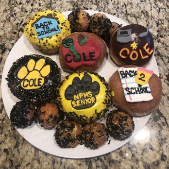 Sugarbox Donuts - Back-to-school donuts for my Newbury Park senior. - Donuts Near Me - Newbury Park, California Sugarbox Donuts - Back-to-school donuts for my Newbury Park senior. - Donuts Near Me - Newbury Park, California