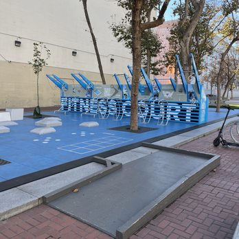 UN Plaza - Fitness court - Landmarks & Historical Buildings Near Me - San Francisco, California UN Plaza - Fitness court - Landmarks & Historical Buildings Near Me - San Francisco, California