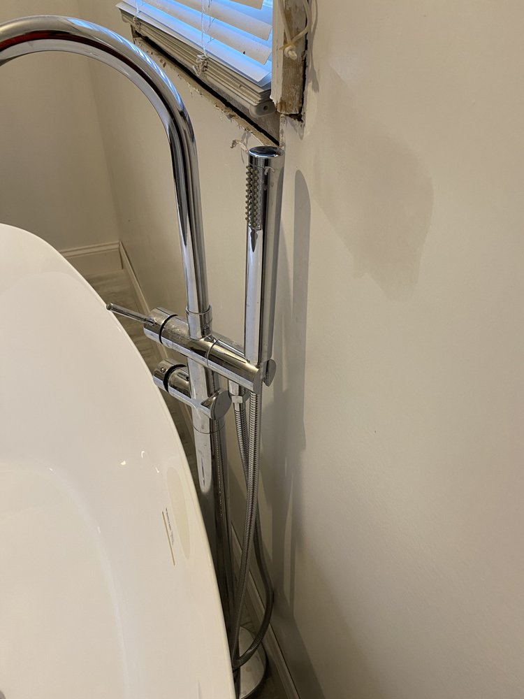 Slide of R&W Repairs & Renovations