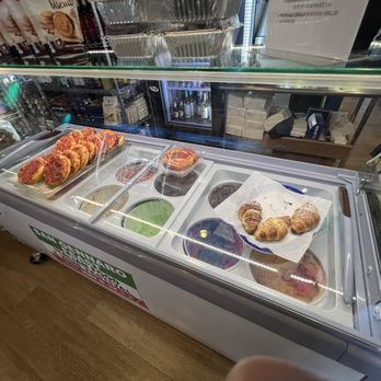 Romano Mercato Italiano - Counter coming in - Italian Near Me - Henderson, Nevada Romano Mercato Italiano - Counter coming in - Italian Near Me - Henderson, Nevada