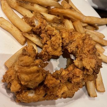 LongHorn Steakhouse - Kid's Hand-Breaded Chicken Tenders with Fries - Steakhouses Near Me - Orlando, Florida LongHorn Steakhouse - Kid's Hand-Breaded Chicken Tenders with Fries - Steakhouses Near Me - Orlando, Florida