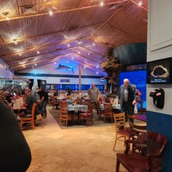Dillon's KC BBQ at Wildlife World Zoo - Main dining room