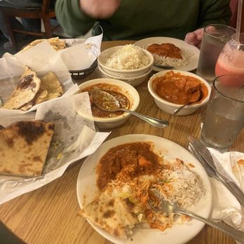 Spice Connexion - Roti, garlic naan, chicken tikka masala, and lamb vindaloo, strawberry Lasi, Mango Lasi. Food was great! - Indian Near Me - Martinsburg, West Virginia Spice Connexion - Roti, garlic naan, chicken tikka masala, and lamb vindaloo, strawberry Lasi, Mango Lasi. Food was great! - Indian Near Me - Martinsburg, West Virginia