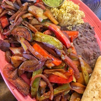 Maggie's Blue Rose - Veggie fajita plate - Mexican Near Me - Avalon, California