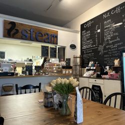 Steam Coffee & Cream - Main area