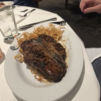 Hyde Park Prime Steakhouse - Porterhouse 22oz - Steakhouses Near Me - Northville, Michigan