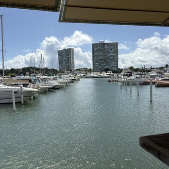 Sábalos - Vista de la Marina - Burgers Near Me - Fajardo, Puerto Rico