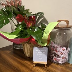 Serenity Spa Maui - Hawaiian decor and positive words of affirmation found in this spa:)