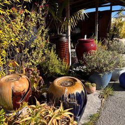 Garden Essential - Fountain pots