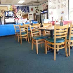 Tugboat Fish & Chips - Roomy and clean.